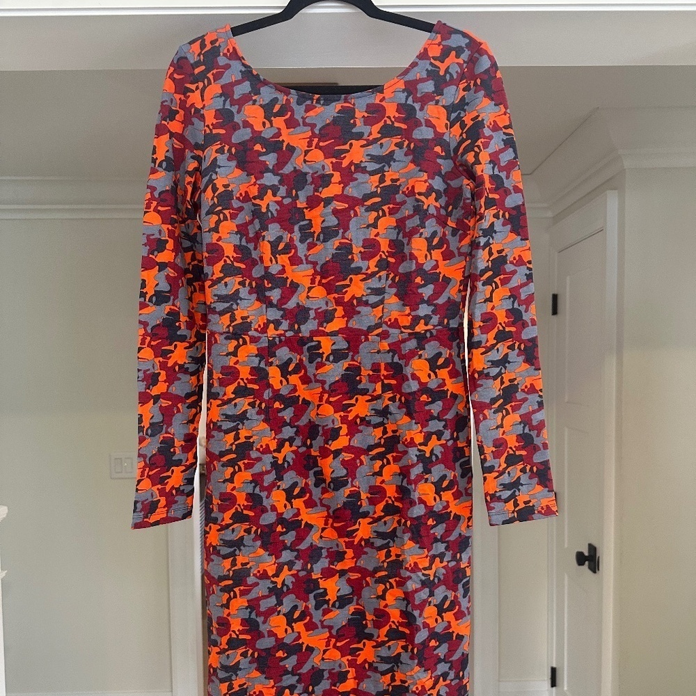 Karl by Karl Lagerfeld Long Sleeve V-neck Back Jersey Knit Dress - Size L